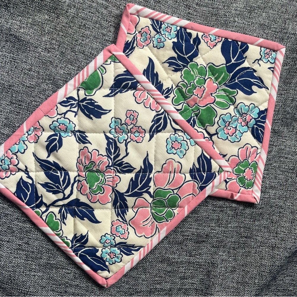 Floral Quilted Pot Holders